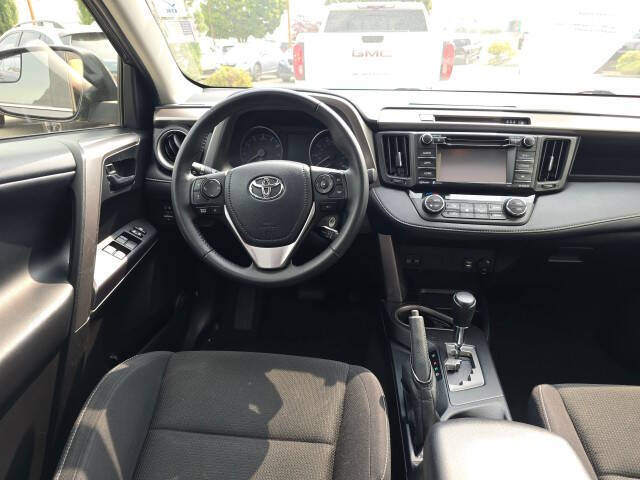2017 Toyota RAV4 XLE