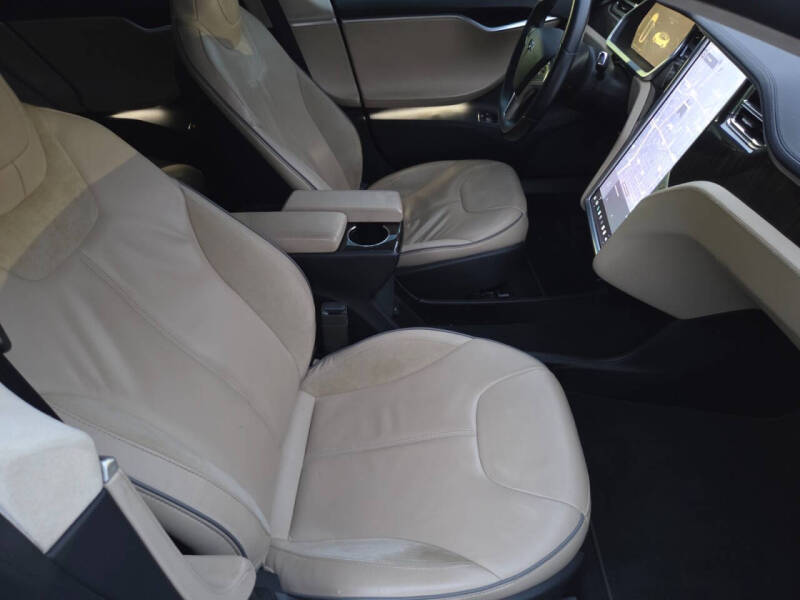 2013 Tesla Model S Performance