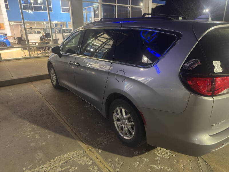 2020 Chrysler Voyager LXi