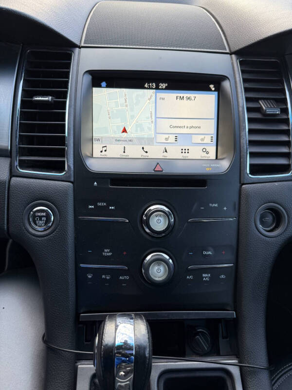 2018 Ford Taurus SEL