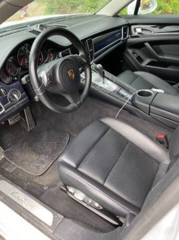 2016 Porsche Panamera