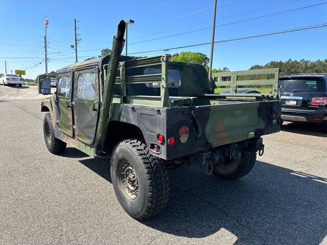 2004 AM General M1123