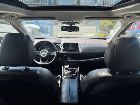 2023 Nissan Rogue SL