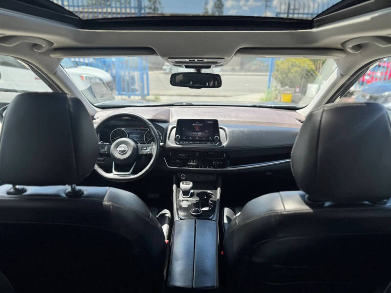 2023 Nissan Rogue SL
