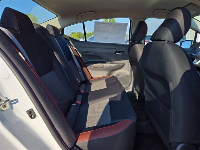 2025 Nissan Versa SR