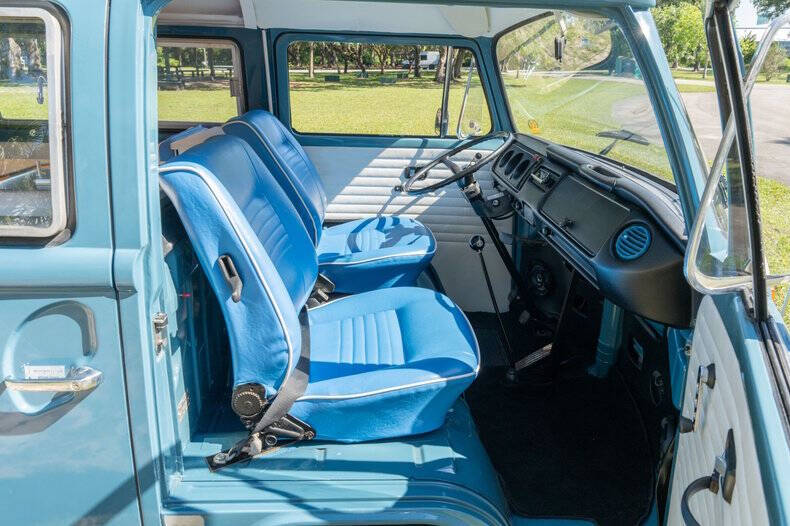 1973 Volkswagen Bus