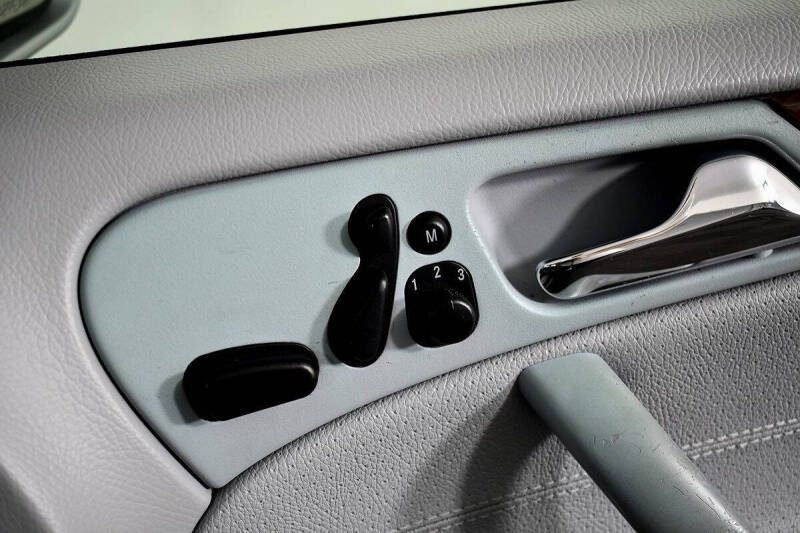 2003 Mercedes-Benz C-Class C 320