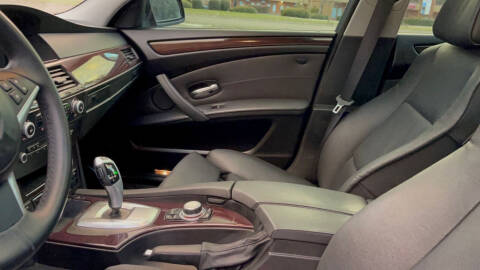 2010 BMW 5 Series 528i