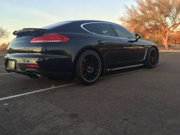 2016 Porsche Panamera