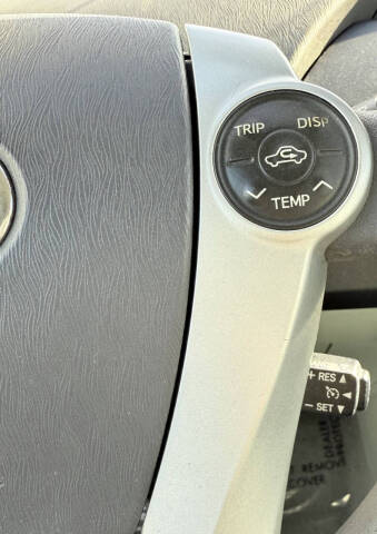 2011 Toyota Prius Two