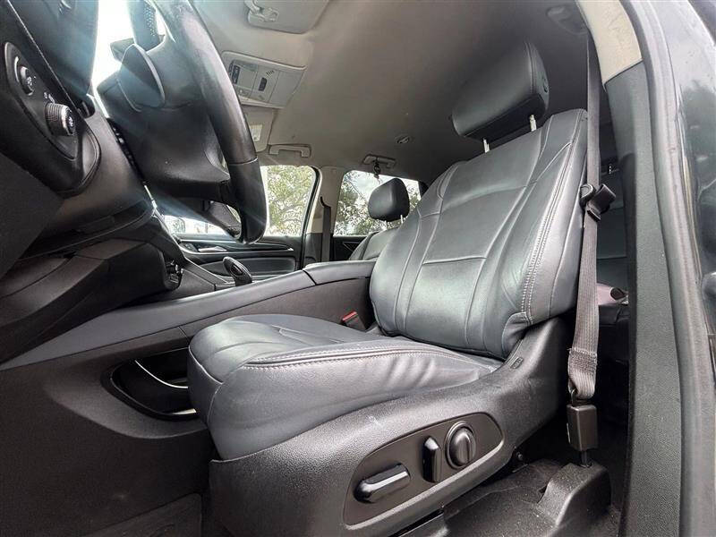 2020 Buick Enclave Essence