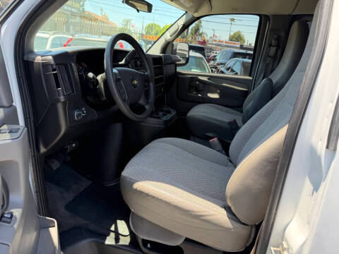 2014 Chevrolet Express LT 2500