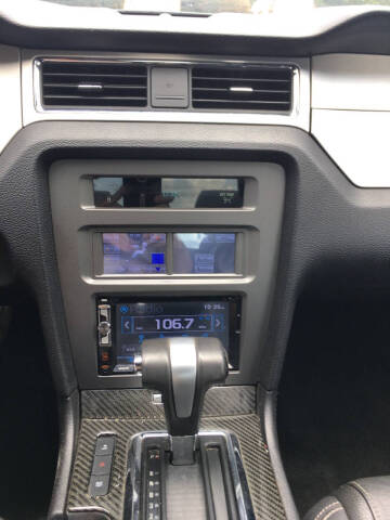 2012 Ford Mustang V6 Premium