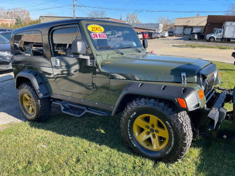 2005 Jeep Wrangler for sale at Jose's Auto Sales Inc in Gurnee IL