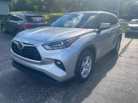 2023 Toyota Highlander LE