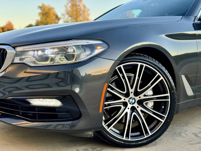 2017 BMW 5 Series 540i