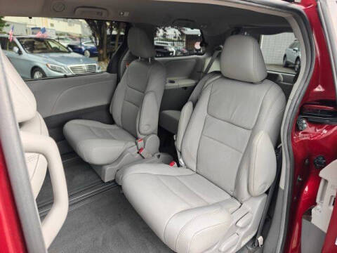 2017 Toyota Sienna