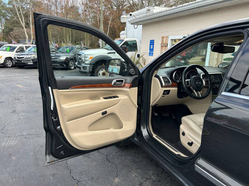 2011 Jeep Grand Cherokee Limited photo 8