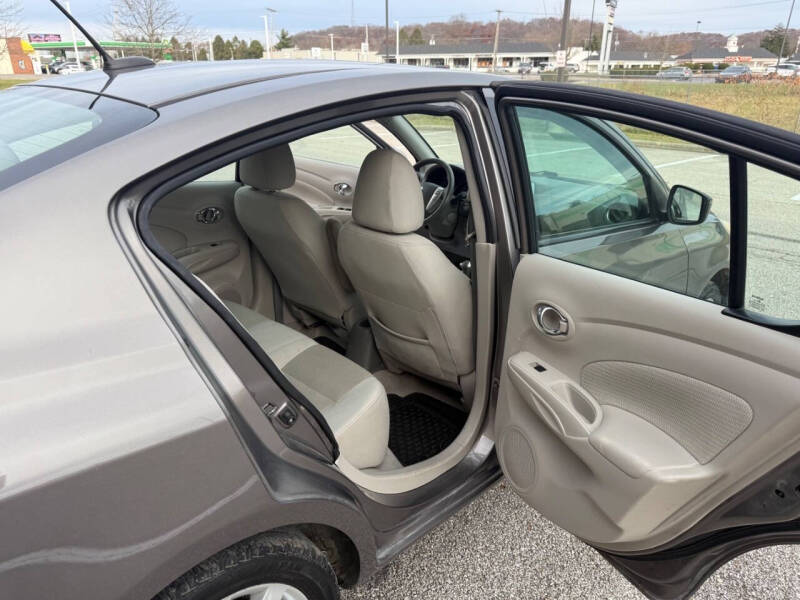 2016 Nissan Versa 1.6 S