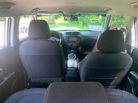 2017 Kia Soul +