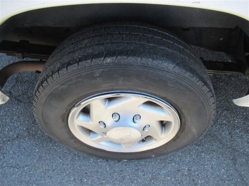 2013 Ford E-Series E-150