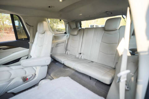 2018 Cadillac Escalade Luxury