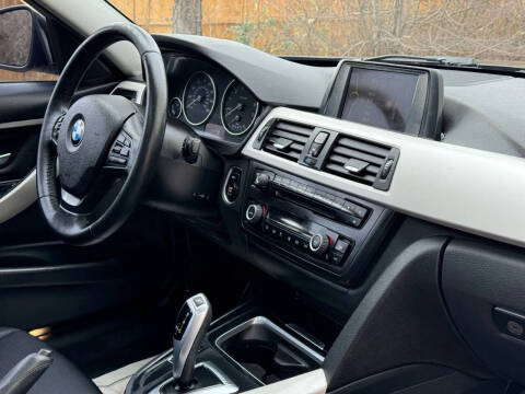 2014 BMW 3 Series 320i
