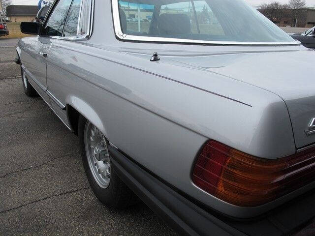 1977 Mercedes-Benz 450-Class