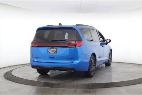 2027 Chrysler Pacifica Limited
