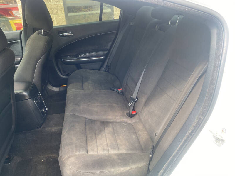 2012 Dodge Charger SXT