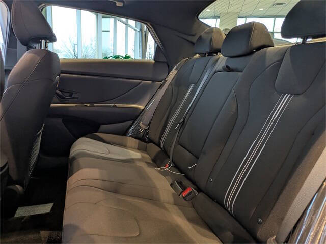 2026 Hyundai Elantra SEL Sport Premium