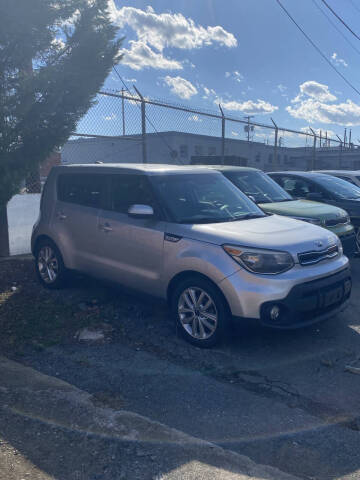 2018 Kia Soul +