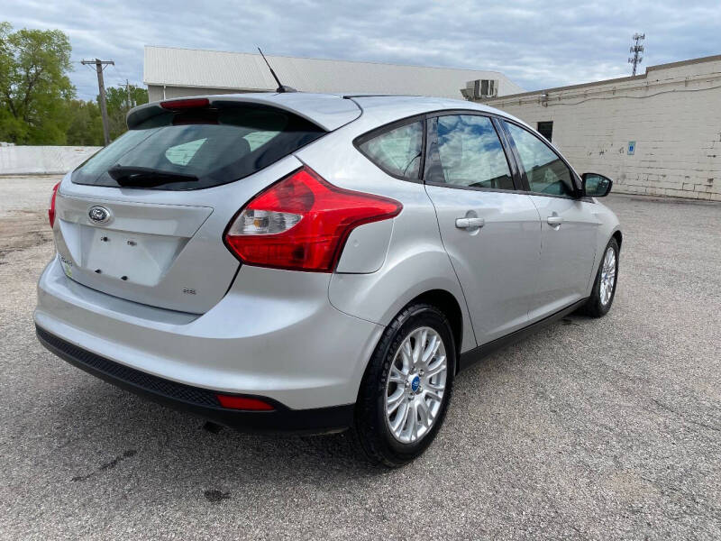 Image 6 of 2012 Ford Focus SE