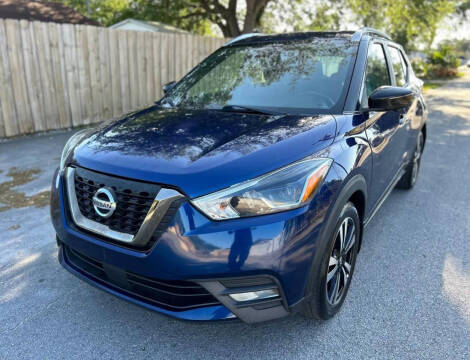 2020 Nissan Kicks SR