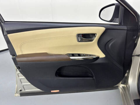 2013 Toyota Avalon XLE