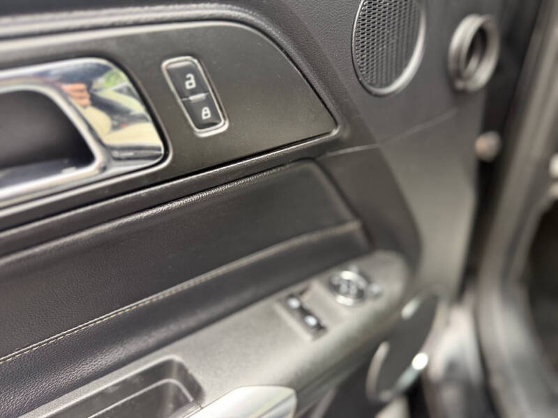 2017 Ford Mustang EcoBoost Premium