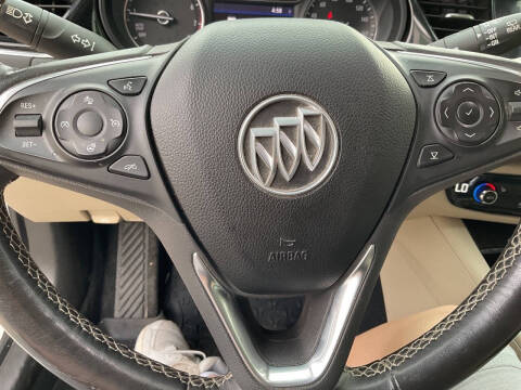 2019 Buick Regal TourX Essence