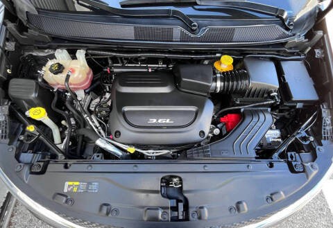 2017 Chrysler Pacifica Touring-L Plus