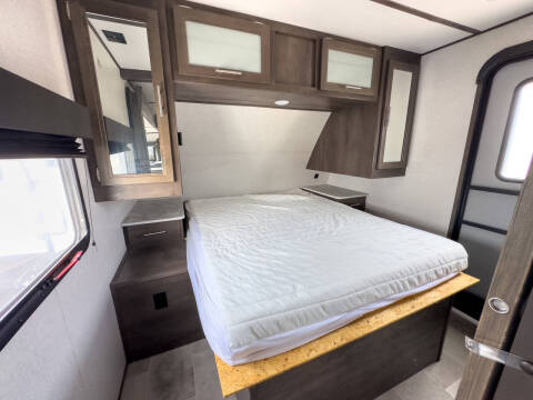 2021 Dutchmen COLEMAN 2755BH