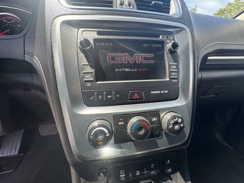 2013 GMC Acadia SLE-2