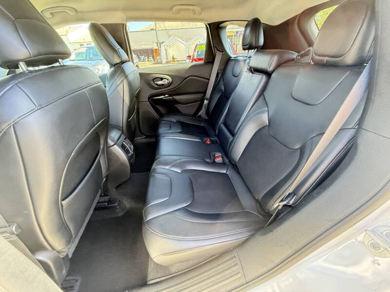 2020 Jeep Cherokee Latitude Plus