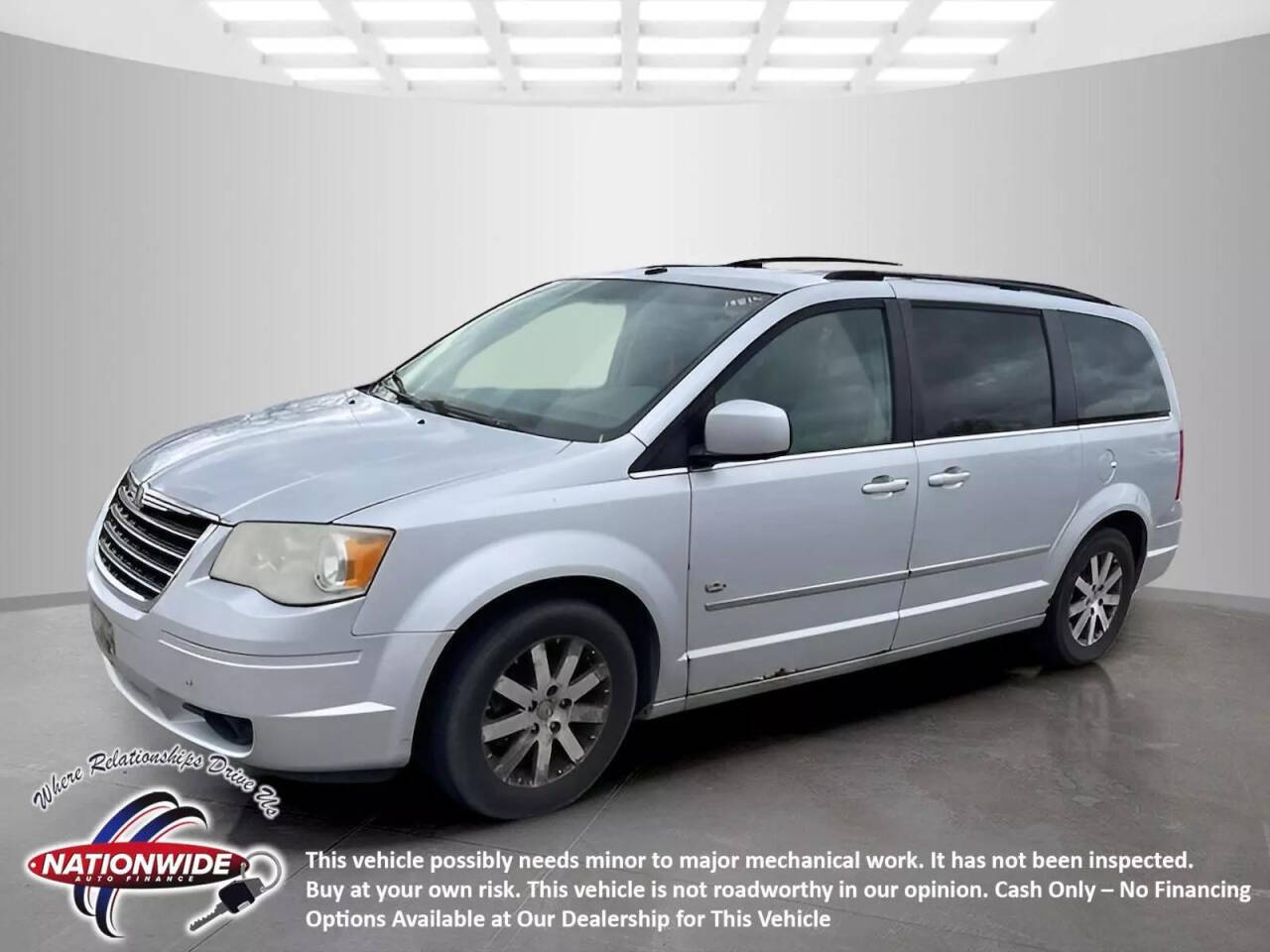 2009 Chrysler Town and Country for sale at Used Cars Toledo in Oregon, OH