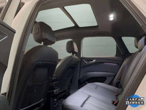 2024 Audi Q4 e-tron quattro Premium Plus 50