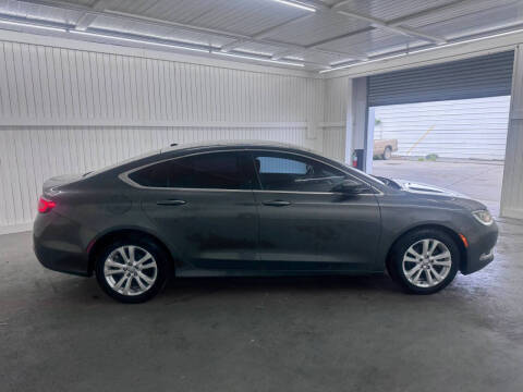 2015 Chrysler 200 Limited
