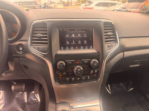2018 Jeep Grand Cherokee Laredo