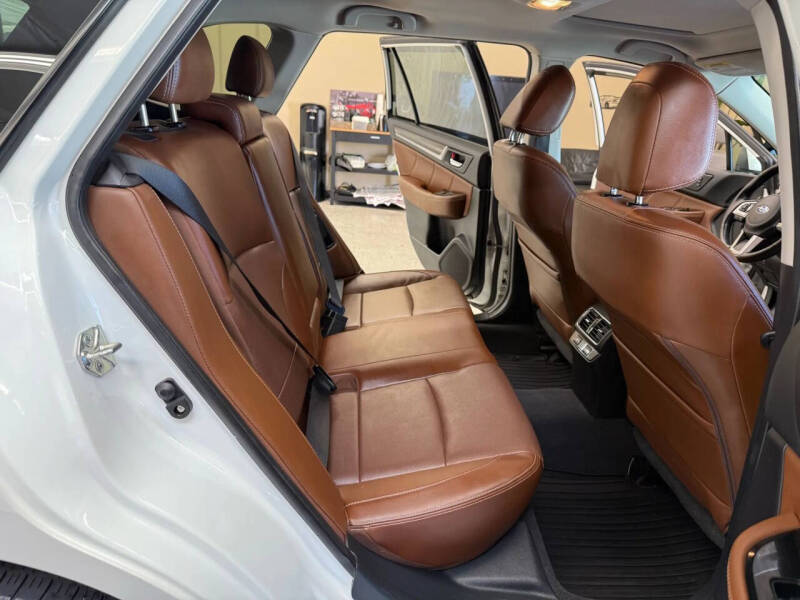 2017 Subaru Outback 3.6R Touring