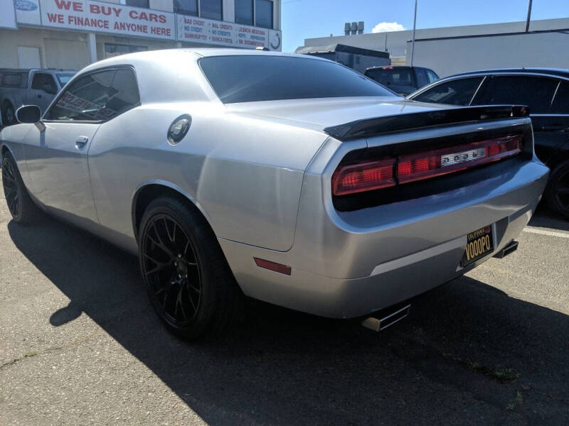 2012 Dodge Challenger R/T