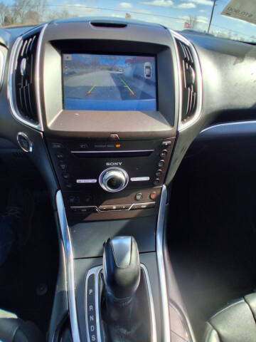 2017 Ford Edge Titanium