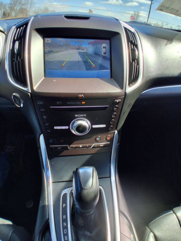 2017 Ford Edge Titanium