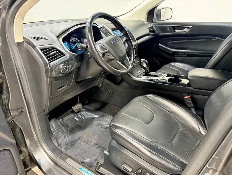 2016 Ford Edge Titanium